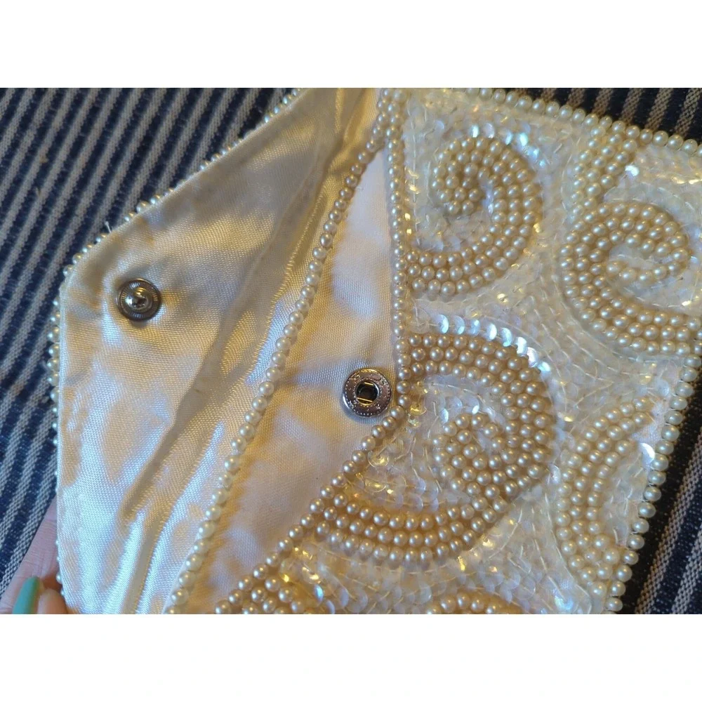Gorgeous‎ Vintage Ivory Handmade in Japan Beaded Sequin Purse